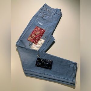 Chicos Jeans - So Slimming Girlfriend Slim Leg Ankle - Size .5 / US 6 - Like New